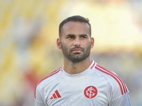 Internacional faz proposta de renovação para Thiago Maia e aguarda resposta