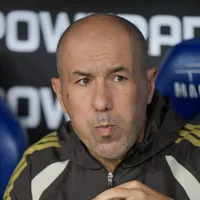 Flamengo avalia saídas no meio do ano