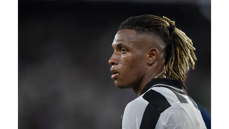 RJ - RIO DE JANEIRO - 06/05/2026 - COPA SUL-AMERICANA 2026, BOTAFOGO X RACING - Danilo jogador do Botafogo durante partida contra o Racing no estadio Engenhao pelo campeonato Copa Sul-Americana 2026. Foto: Thiago Ribeiro/AGIF