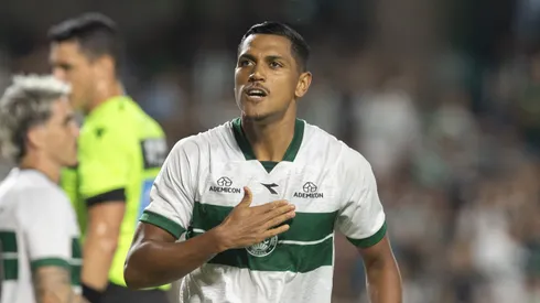 PR - CURITIBA - 15/03/2026 - BRASILEIRO A 2026, CORITIBA X REMO - Pedro Rocha jogador do Coritiba comemora seu gol durante partida contra o Remo no estadio Couto Pereira pelo campeonato Brasileiro A 2026. Foto: Hedeson Alves/AGIF