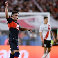 Cruzeiro sonda situação do atacante David Romero