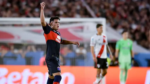David Romero of Tigre celebrates after scoring his team's second goal during a Torneo Apertura Mercado Libre 2026 match between River Plate and Tigre at Estadio Más Monumental Antonio Vespucio Liberti on February 07, 2026 in Buenos Aires, Argentina.