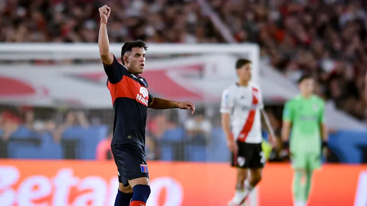 David Romero of Tigre celebrates after scoring his team's second goal during a Torneo Apertura Mercado Libre 2026 match between River Plate and Tigre at Estadio Más Monumental Antonio Vespucio Liberti on February 07, 2026 in Buenos Aires, Argentina.