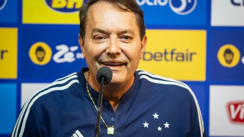 MG – BELO HORIZONTE – 04/01/2025 – CRUZEIRO, APRESENTACAO GABIGOL – Pedrinho durante sua apresentacao oficial Do jagador Gabigol do Cruzeiro em coletiva de imprensa realizada no Mineirao. Foto: Fernando Moreno/AGIF