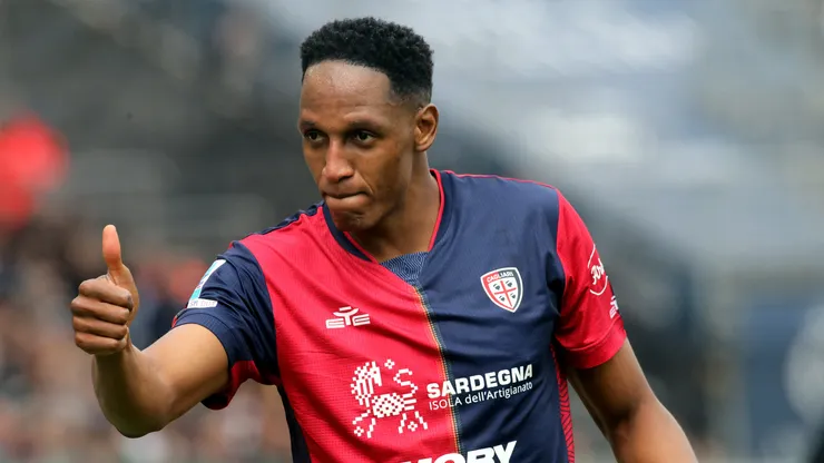 Yerry Mina of Cagliari looks on during the Serie A match between Cagliari and Monza at Sardegna Arena on March 30, 2025 in Cagliari, Italy.