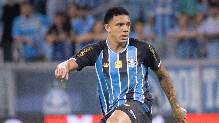 Viery jogador do Grêmio durante partida contra o Vitoria no estádio Arena do Grêmio pelo campeonato Brasileiro A 2026. Foto: Maxi Franzoi/AGIF