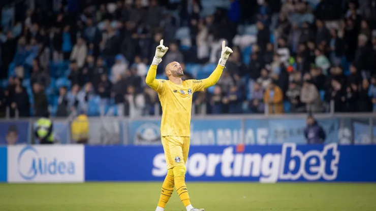 Weverton, goleiro do Grêmio, estará na Copa do Mundo. Foto: Maxi Franzoi/AGIF