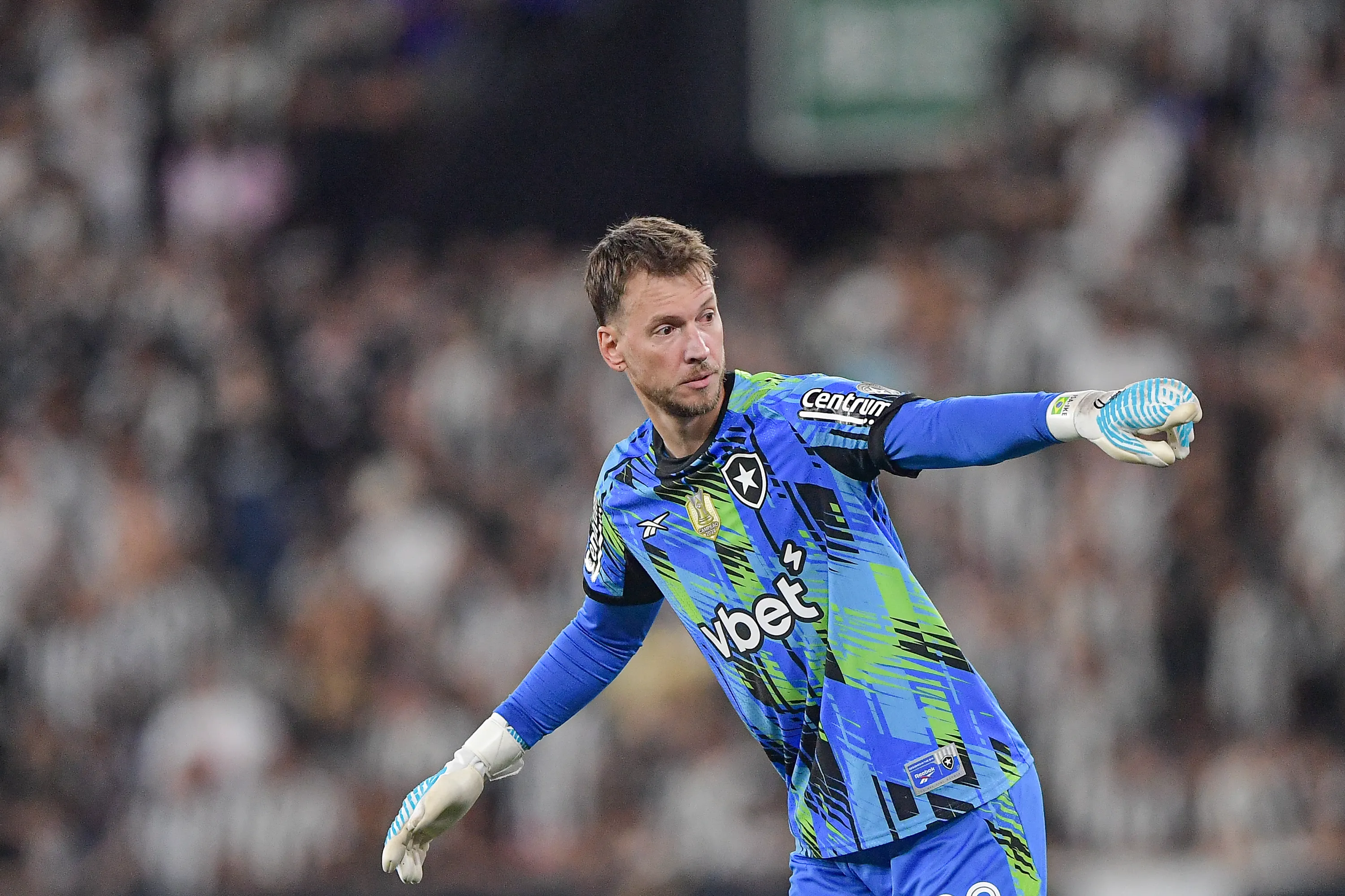 Neto, goleiro do Botafogo, durante partida contra o Vasco – Foto: Thiago Ribeiro/AGIF