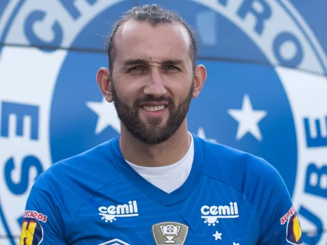 Ex-Cruzeiro, Barcos fecha com novo clube