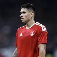 Internacional avalia compra de Villagra