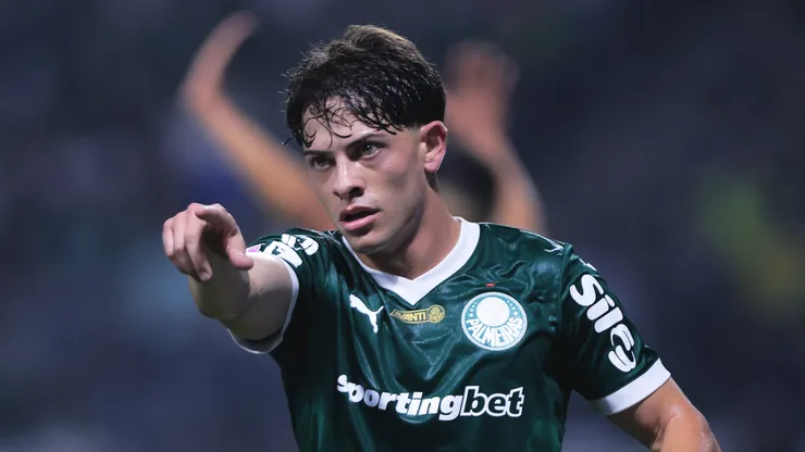 Giay será titular no amistoso entre Argentina x Honduras.