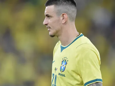 Ibañez, torcedor do Grêmio, ganhou titularidade em Brasil x Egito