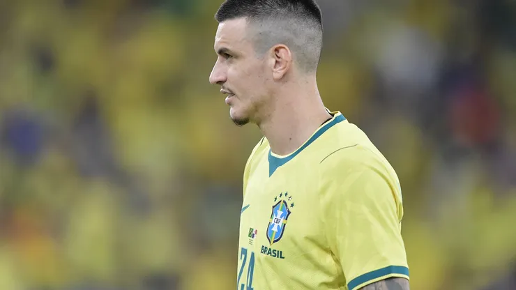 Ibañez, torcedor do Grêmio e jogador da seleção. Foto: Thiago Ribeiro/AGIF