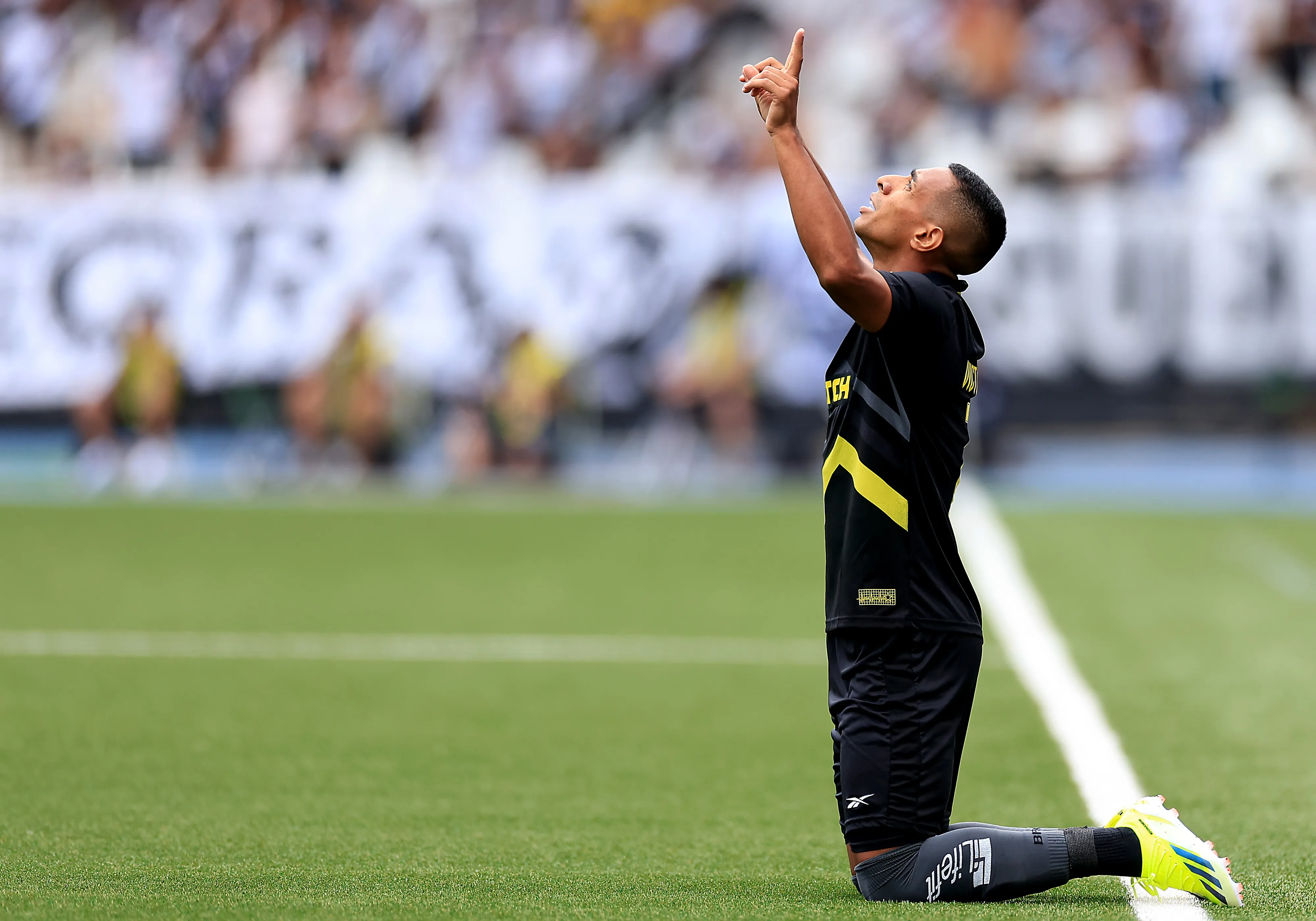 RIO DE JANEIRO, BRAZIL – FEBRUARY 18: Victor Sa of Botafogo celebrates the goal disallowed by VAR during a Campeonato Carioca 2024 match between Botafogo and Vasco Da Gama at Nilton Santos Stadium on February 18, 2024 in Rio de Janeiro, Brazil. (Photo by Buda Mendes/Getty Images)