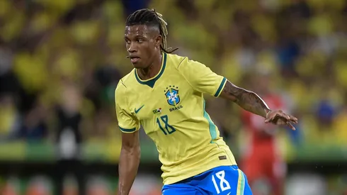 Botafogo descarta trocar Danilo por jogadores do Palmeiras