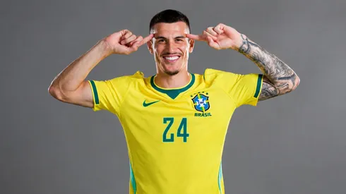 Ibañez, zagueiro da Seleção Brasileira e torcedor do Grêmio