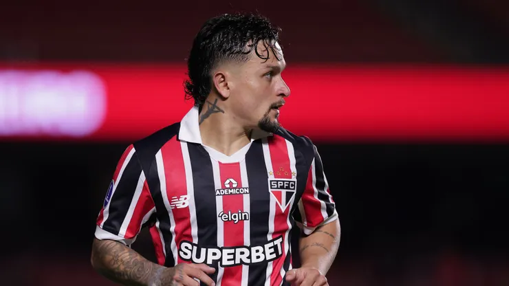 Artur deve ficar no São Paulo.