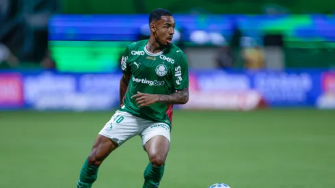 Allan jogador do Palmeiras durante partida contra o Santos no estadio Arena Allianz Parque pelo campeonato Brasileiro A 2026.