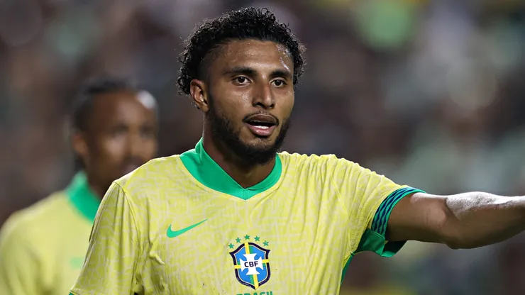 Éderson durante amistoso contra o México em 2024.