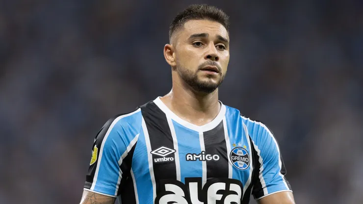 João Pedro jogador do Grêmio durante partida contra o Internacional no estádio Arena do Grêmio pelo campeonato Gaúcho 2025. Foto: Liamara Polli/AGIF