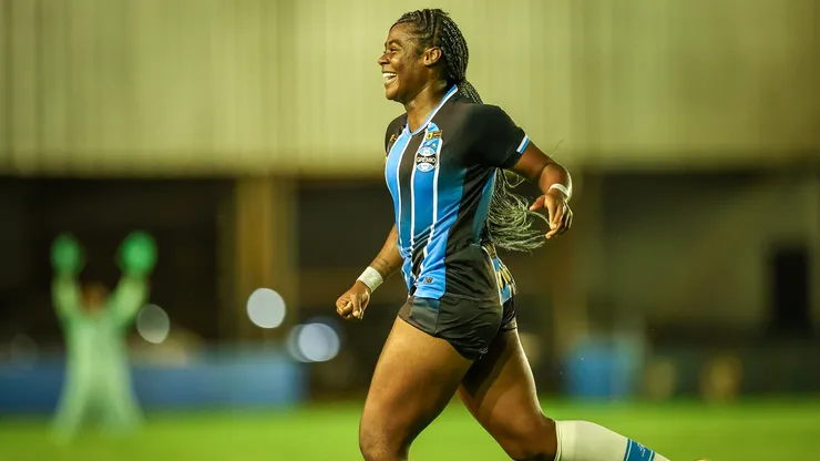 Jogadora do Grêmio pode fazer história - Foto: Caroline Motta/Grêmio