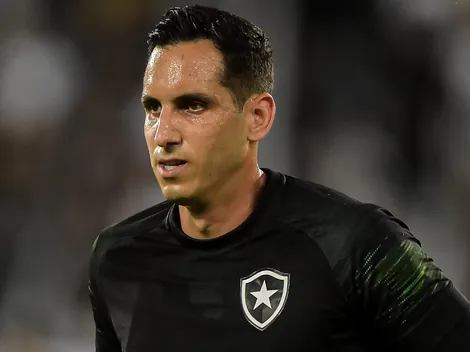 Gatito Fernández, ex-Botafogo, atrai o interesse do Internacional