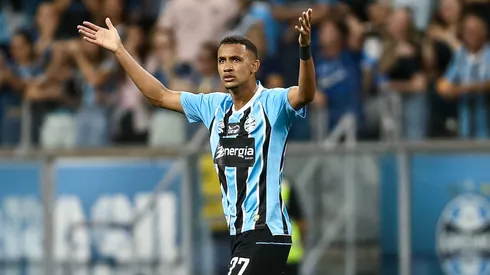 Andre Henrique of Gremio celebrates after scoring the first goal of his team during the match between Gremio and Fluminense as part of Brasileirao 2025 at Arena do Gremio on December 2, 2025 in Porto Alegre, Brazil. (Photo by Pedro H. Tesch/Getty Images)
