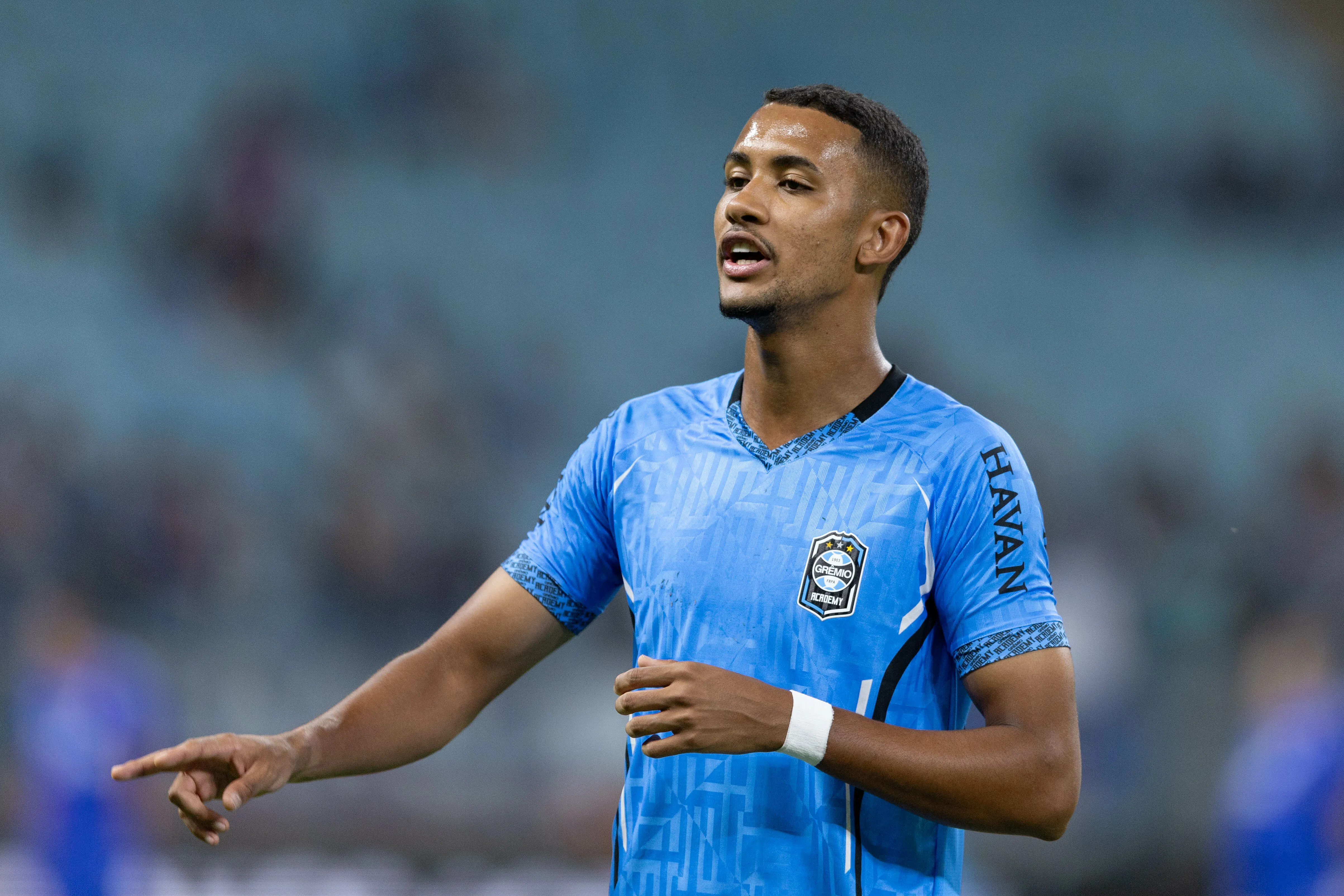 André Henrique atuando no Grêmio – Foto: Liamara Polli/AGIF