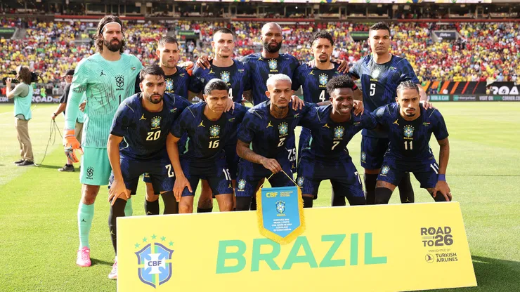CLEVELAND, OHIO - JUNE 06: Players of Brazil pose for a team photo prior to the international friendly match between Brazil and Egypt at Huntington Bank Field on June 06, 2026 in Cleveland, Ohio. (Photo by Kirk Irwin/Getty Images)