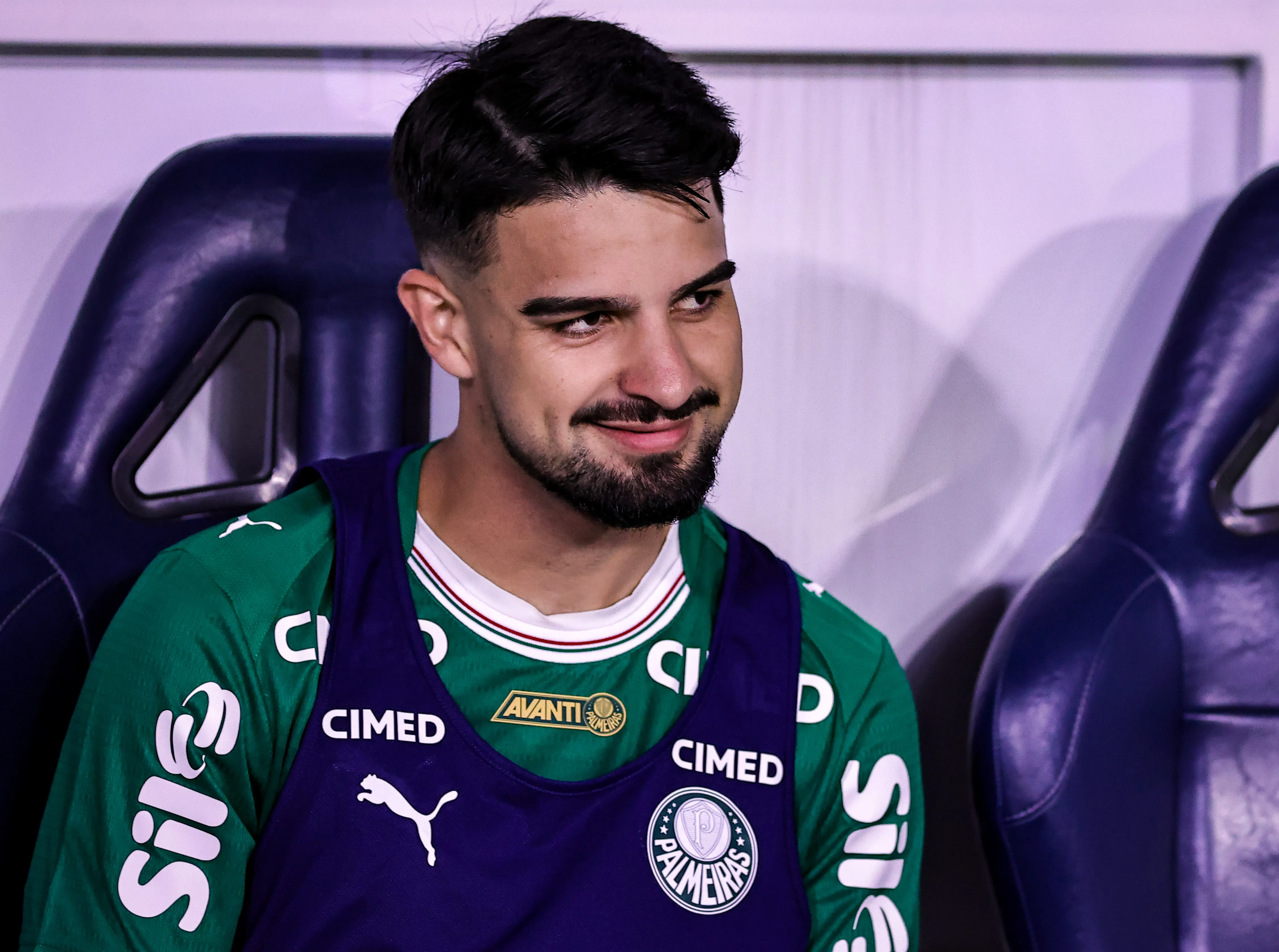 SP – BARUERI – 17/01/2026 – PAULISTA 2026, PALMEIRAS X MIRASSOL – Flaco Lopez jogador do Palmeiras durante entrada em campo para partida contra o Mirassol no estadio Arena Barueri pelo campeonato Paulista 2026. Foto: Fabio Giannelli/AGIF