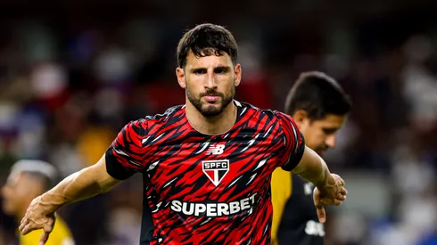 Calleri pode renovar com o São Paulo.