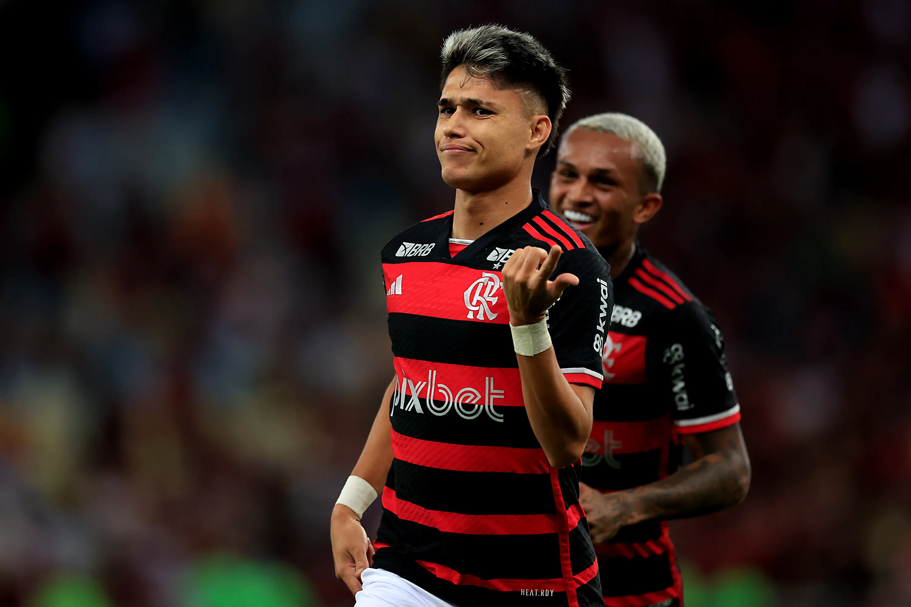 RIO DE JANEIRO, BRAZIL – JUNE 13: Luiz Araujo of Flamengo celebrates with Wesley of Flamengo after scoring the team’s first goal during the match between Flamengo and Gremio as part of Brasileirao 2024 at Maracana Stadium on June 13, 2024 in Rio de Janeiro, Brazil. (Photo by Buda Mendes/Getty Images)