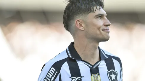 RJ – RIO DE JANEIRO – 26/10/2025 – BRASILEIRO A 2025, BOTAFOGO X SANTOS – Joaquin Correa jogador do Botafogo comemora seu gol durante partida contra o Santos no estadio Engenhao pelo campeonato Brasileiro A 2025. Foto: Thiago Ribeiro/AGIF