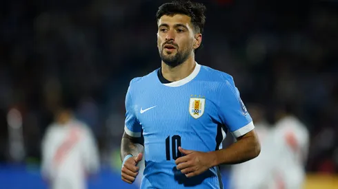MONTEVIDEO, URUGUAY – SEPTEMBER 04: Giorgian de Arrascaeta of Uruguay looks on during the South American FIFA World Cup 2026 Qualifier match between Uruguay and Peru at Centenario Stadium on September 04, 2025 in Montevideo, Uruguay. (Photo by Ernesto Ryan/Getty Images)