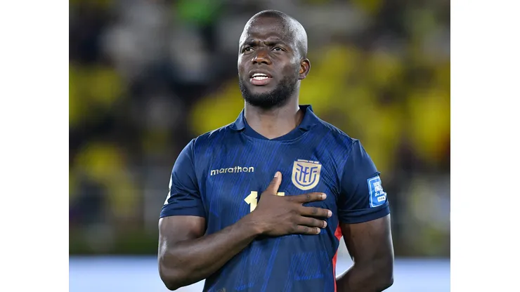 BARRANQUILLA, COLOMBIA - NOVEMBER 19: Enner Valencia of Ecuador lines up prior to the South American FIFA World Cup 2026 Qualifier match between Brazil and Uruguay at Arena Fonte Nova on November 19, 2024 in Salvador, Brazil. (Photo by Gabriel Aponte/Getty Images)
