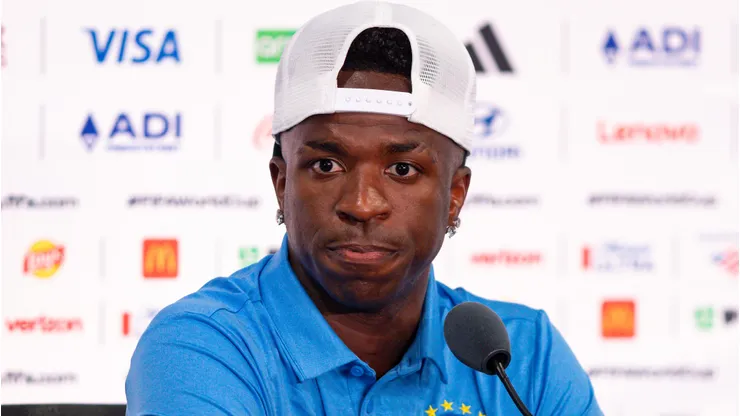 Vinicius Júnior durante coletiva de imprensa nos Estados Unidos.