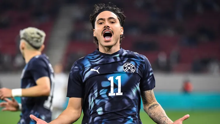 Maurício, do Paraguai, reage durante a partida amistosa internacional entre Grécia e Paraguai, em 27 de março de 2026, em Atenas, Grécia. (Foto de Milos Bicanski/Getty Images)