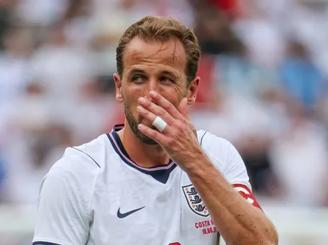 Inglaterra mostra Harry Kane usando roupa íntima