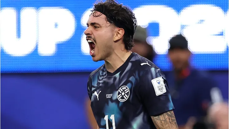 Maurício comemorando gol contra Estados Unidos na Copa do Mundo.