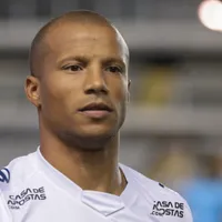 Santos quer encontrar 'novo Carlos Sánchez' na Copa do Mundo