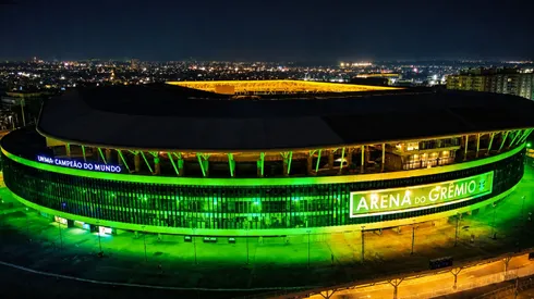 Arena do Grêmio ganha cores da Seleção durante o Mundial