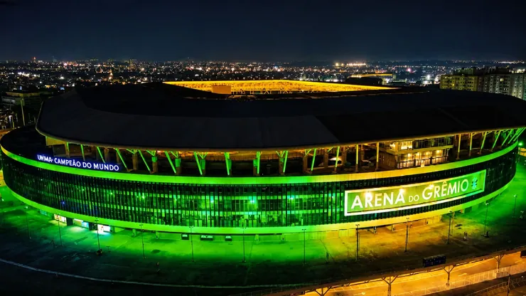 Arena do Grêmio ganha cores da Seleção durante o Mundial