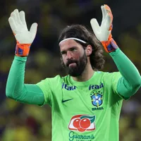 Alisson é criticado por torcedores após sofrer gol em Brasil x Marrocos