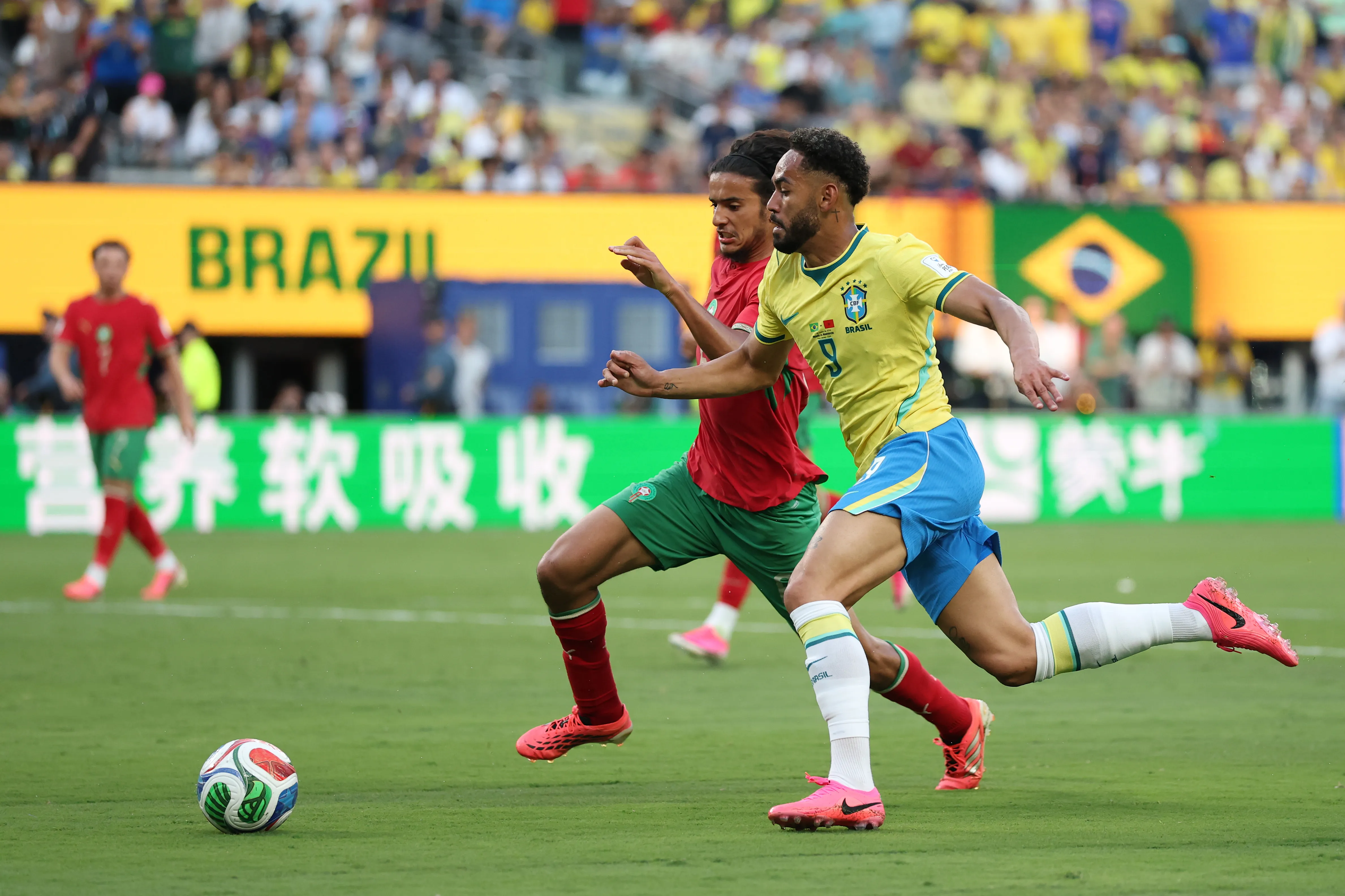 Bouaddi brilhou contra a Seleção Brasileira. Foto: Darrian Traynor/Getty Images