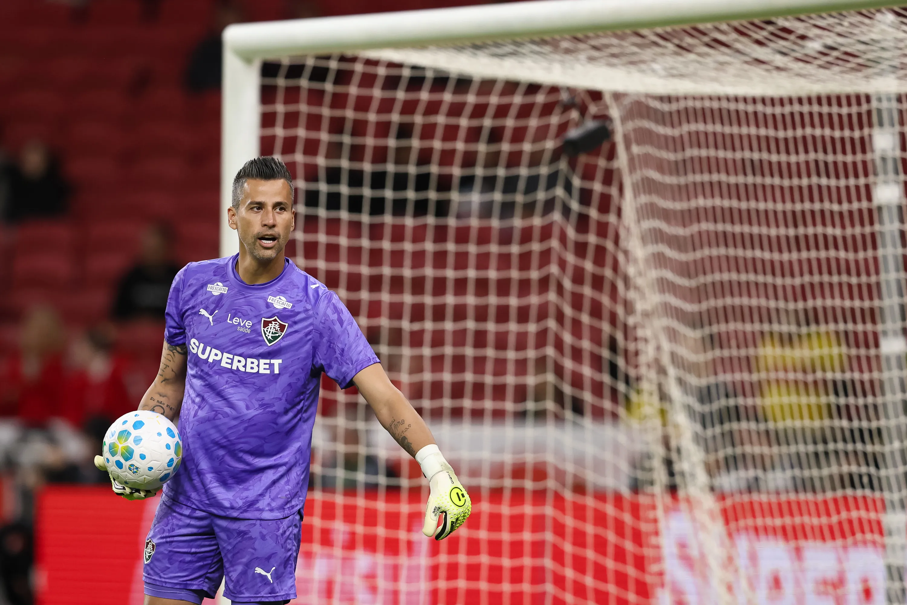 PORTO ALEGRE, BRAZIL – MAY 3: Goalkeeper Fabio of Fluminense reacts during the match between Internacional and Fluminense as part of Brasileirao 2026 at Beira-Rio Stadium on May 3, 2026 in Porto Alegre, Brazil. (Photo by Pedro H. Tesch/Getty Images)