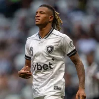 Flamengo confirma interesse em Danilo