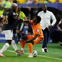 Caicedo abraça rival e viraliza na Copa do Mundo