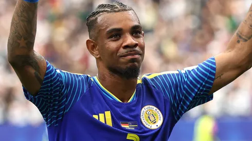 Juninho Bacuna durante estreia da Copa do Mundo de 2026 contra Alemanha.