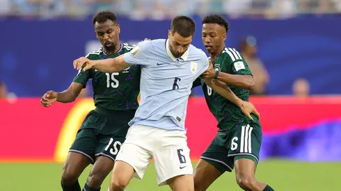 MIAMI, FLORIDA – JUNE 15: Rodrigo Bentancur #6 of Uruguay competes for the ball against Abdullah Al-Khaibari #15 and Nasser Al-Dawsari #6 of Saudi Arabia during the FIFA World Cup 2026 Group H match between Saudi Arabia and Uruguay at Miami Stadium on June 15, 2026 in Miami, Florida. (Photo by Alex Slitz/Getty Images)