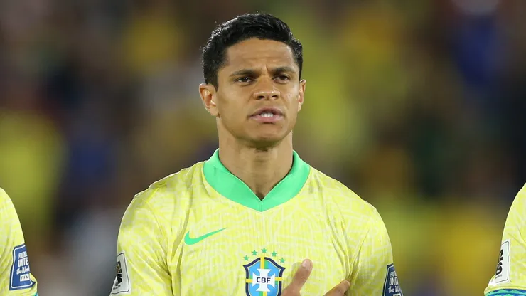 Douglas Santos revela papo com Ancelotti sobre função de Vini Jr na Seleção Brasileira